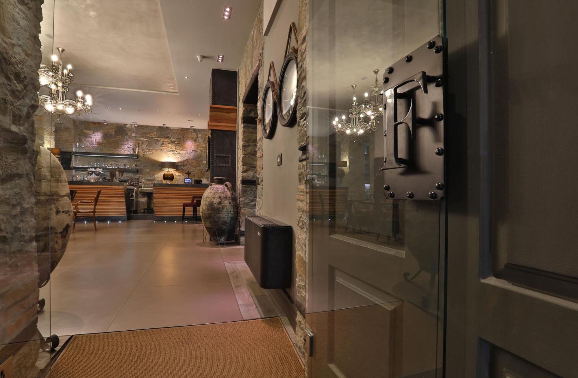 Forvm Boutique Hotel Trieste Eksteriør bilde