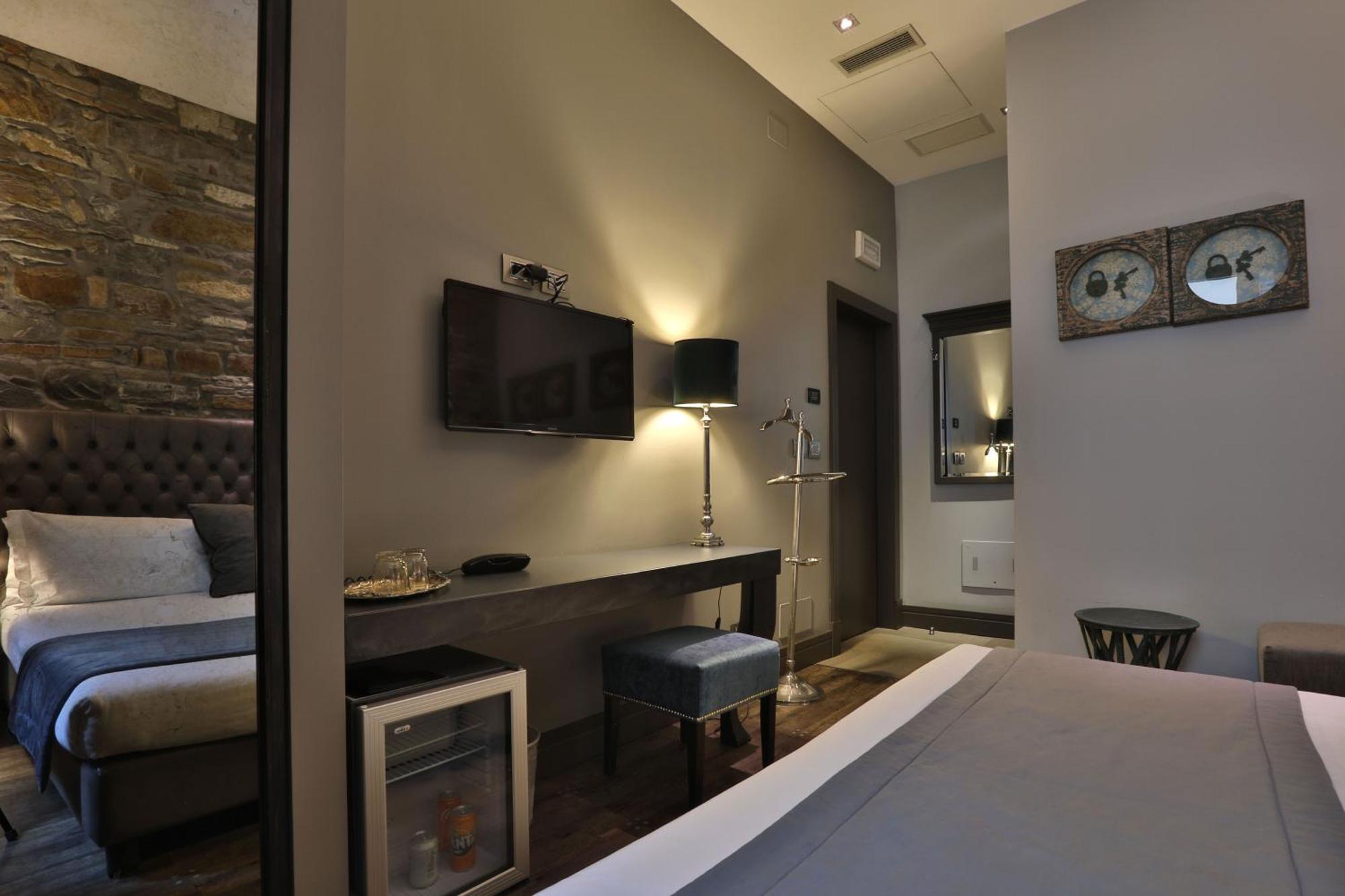 Forvm Boutique Hotel Trieste Eksteriør bilde